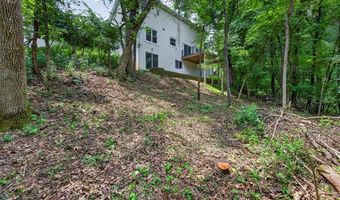 1592 Greenfield Crossing Ct, Ballwin, MO 63021