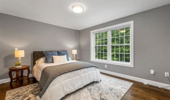 3 Victoria Rdg, Amherst, NH 03031