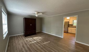 205 3rd St NE, Arab, AL 35016