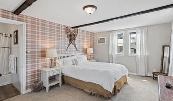 157 Main St, Belgrade, ME 04918