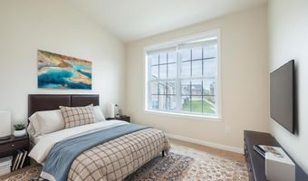 2715 S Spurway Dr, Ann Arbor, MI 48105