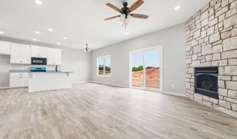 416 Beaver Tail Rd, Ash Grove, MO 65604