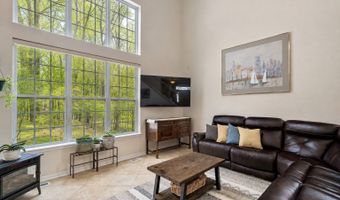 367 Emerald Ln, Algonquin, IL 60102