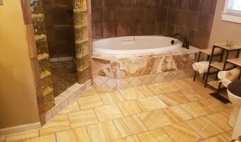 107 Jacks Ln, Bonneau, SC 29431