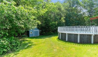 394 Maureen Cir, Burrillville, RI 02839