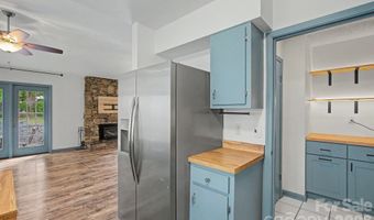 21 Glen Meadows Rd, Arden, NC 28704