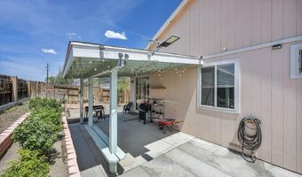 570 Sunrise Cir, Fernley, NV 89408