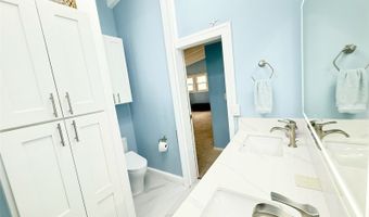 827 Kalalea St, Honolulu, HI 96825