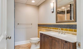 20484 Lake Rd, Abingdon, VA 24211