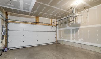 6940 ROCKLEDGE Dr, Bethesda, MD 20817