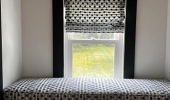 66 Howard St, Bangor, ME 04401