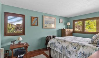 120 Summit Beach Dr, Algoma, WI 54201