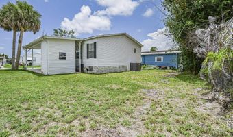 818 Thrush Cir, Barefoot Bay, FL 32976