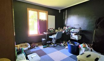 105 Briar Cove Rd, Algona, IA 50511