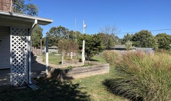 1220 Tyler St, Aurora, MO 65605