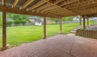 894 Napoli Dr, Ballwin, MO 63021