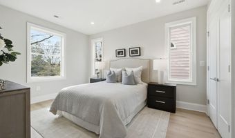 5047 MACARTHUR Blvd NW, Washington, DC 20016