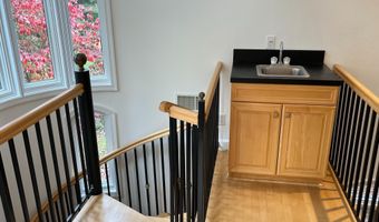 8904 GRANT St, Bethesda, MD 20817