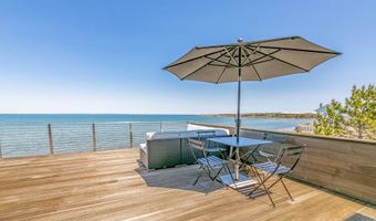 393 Cranberry Hole Rd, Amagansett, NY 11930