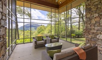 749 Stillmont Cir, Cashiers, NC 28717