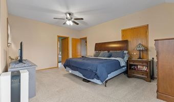 2400 Ridgetop Cir, Ames, IA 50014