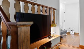 17 E Stillwater Ave, Beverly Shores, IN 46301