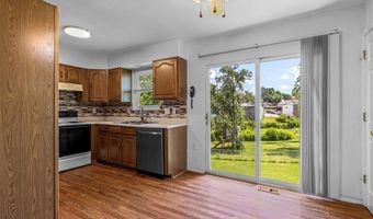 2831 Corral Estates Dr, Arnold, MO 63010