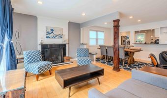 942 N MCKINLEY Rd, Arlington, VA 22205