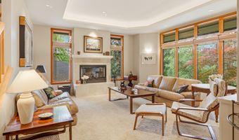 611 Forest St, Ashland, OR 97520