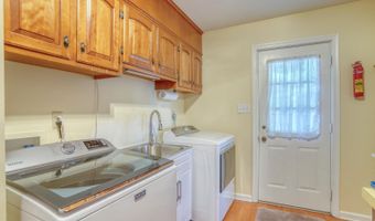 5 STUART Dr, Dover, DE 19901