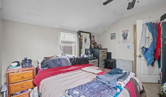 106 Providence Ave, East Providence, RI 02915