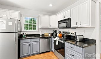 27 29 & 31 A/B Brown Rd, Asheville, NC 28806