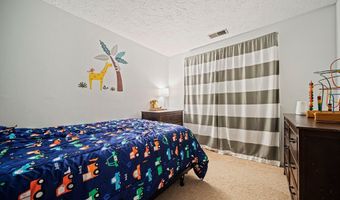 133 Russell Ln, Abington, MA 02351
