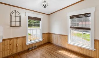 203 Edgewood St, Ballard, WV 24918