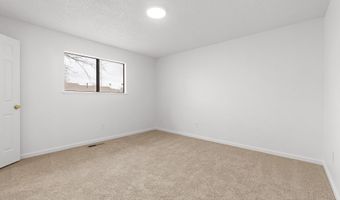 752 E St, Fernley, NV 89408