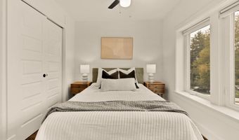 1739 D St NE, Washington, DC 20002