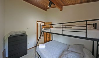 707 Benton Hill Rd, Becket, MA 01223