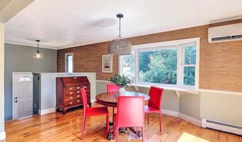 21 Carpenter Ave, Barrington, RI 02806