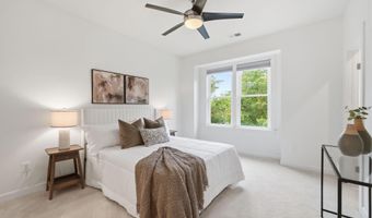 1149 S MONROE St, Arlington, VA 22204