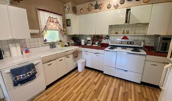 220 N 9th St, Challis, ID 83226