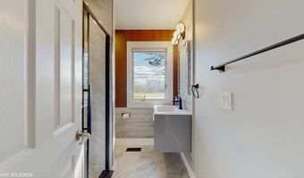 1838 N Windsor Dr, Arlington Heights, IL 60004