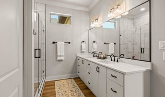 1121 Essex Dr, Benton, AR 72019