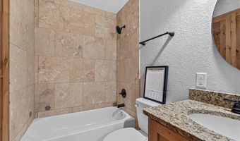 702 9th St, Barling, AR 72923
