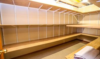 2107 SE Crystal Ave, Aberdeen, SD 57401