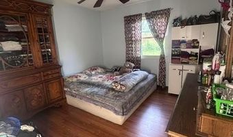 912 Brevard Dr, Indianapolis, IN 46217