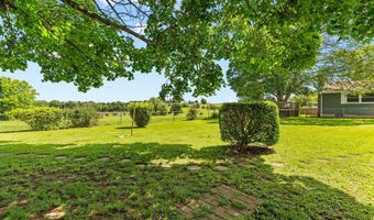 800 E Prairie Ln, Ash Grove, MO 65604