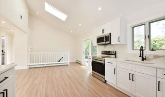79 Columbus Blvd, Amityville, NY 11701