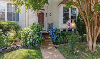7716 EFFINGHAM Sq, Alexandria, VA 22315