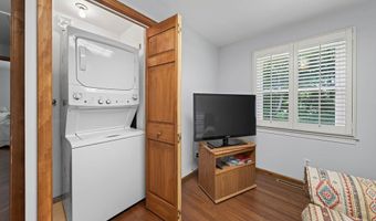 39 Green Hill Ln, Cheshire, CT 06410
