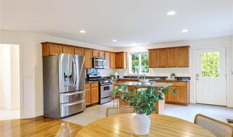 273 Maple Ave, Barrington, RI 02806